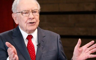 How Developing Public Speaking Skills Launched Warren Buffett’s $76 Billion Empire